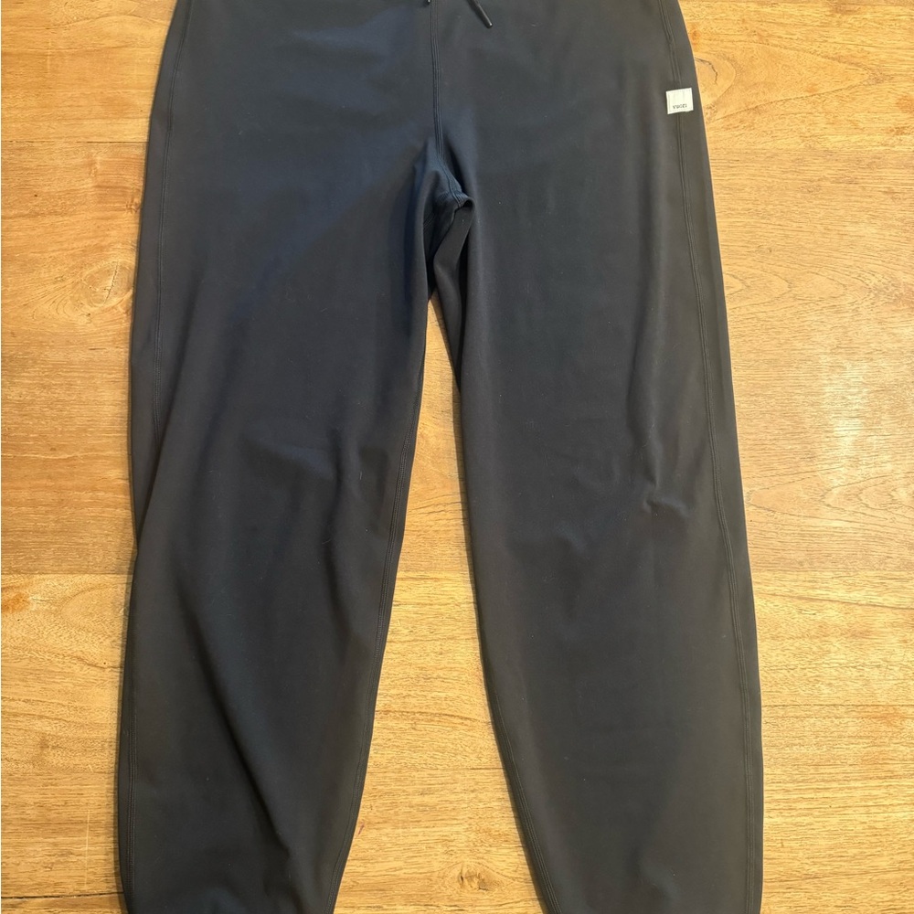 Vuori Women’s Performance Joggers Large
